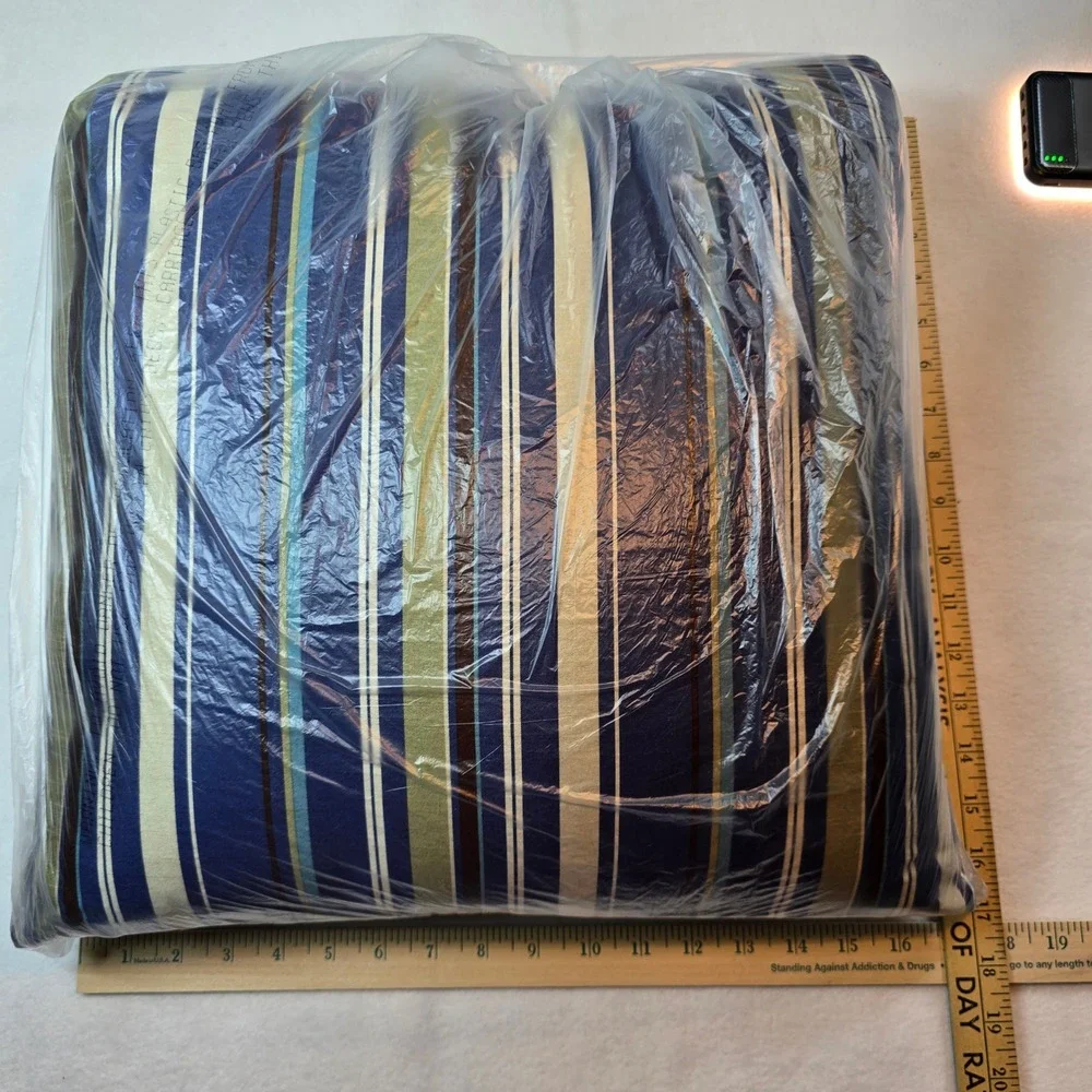 Pier‎ 1 Floral Medallion Botanical Reversible Pillow Striped Accent Throw 17x17